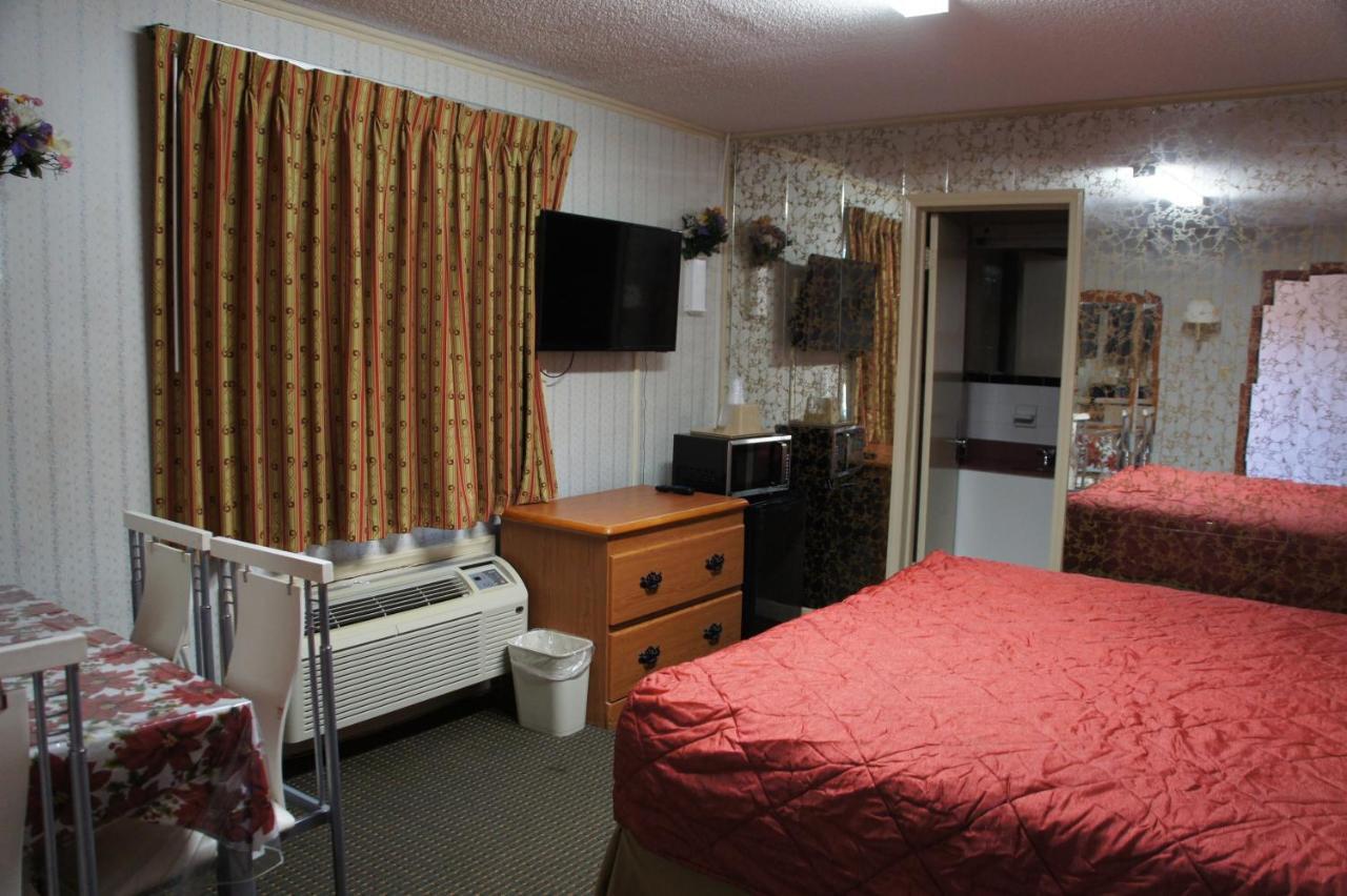 ברלינגטון Royalinn & Suites מראה חיצוני תמונה